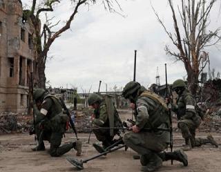 Russia Ukraine Crisis : यूक्रेन के सांसदों ने रूस पर और अधिक प्रतिबंध लगाने की  कही बात